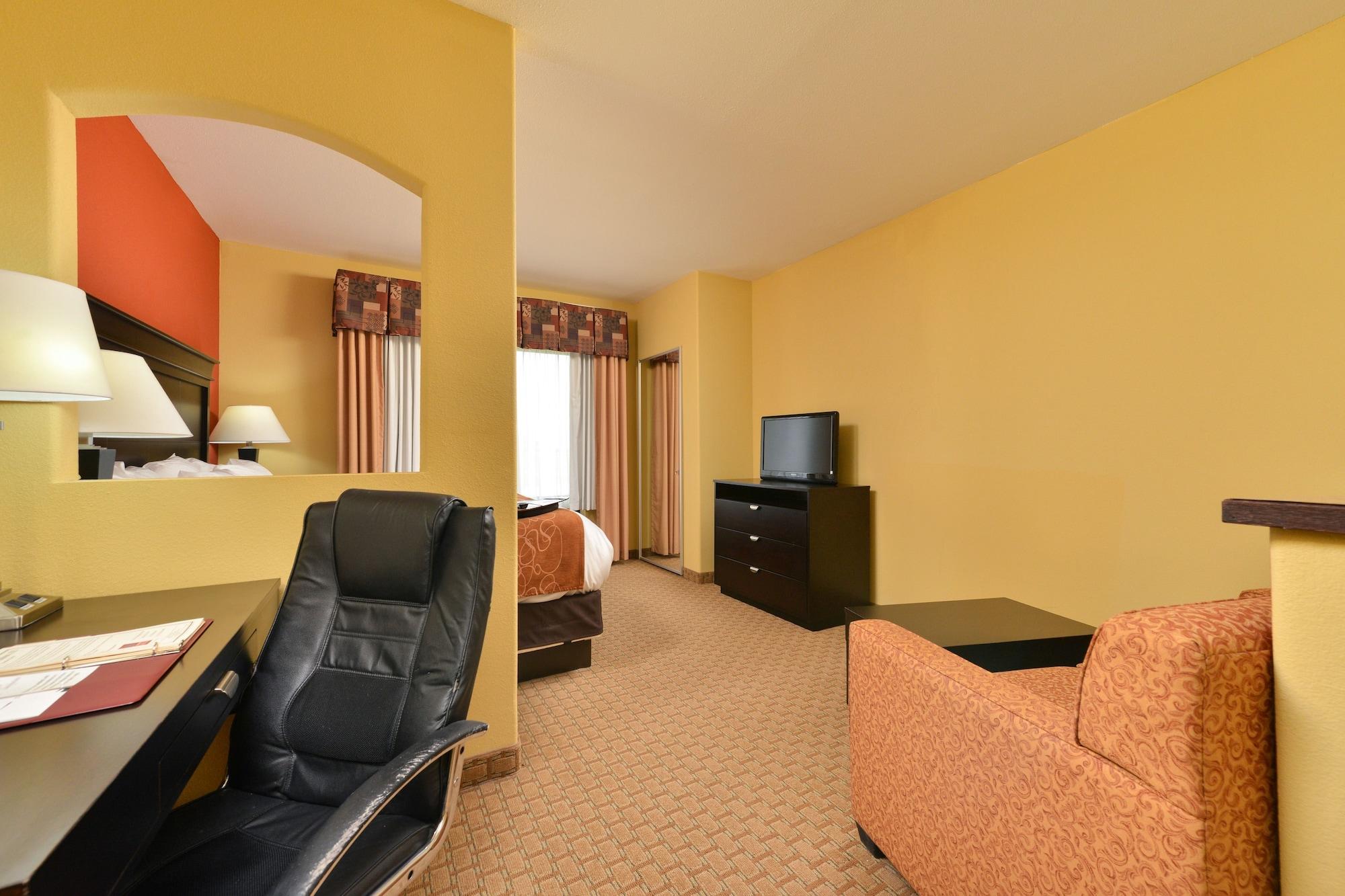 Comfort Suites Salina South Exteriér fotografie