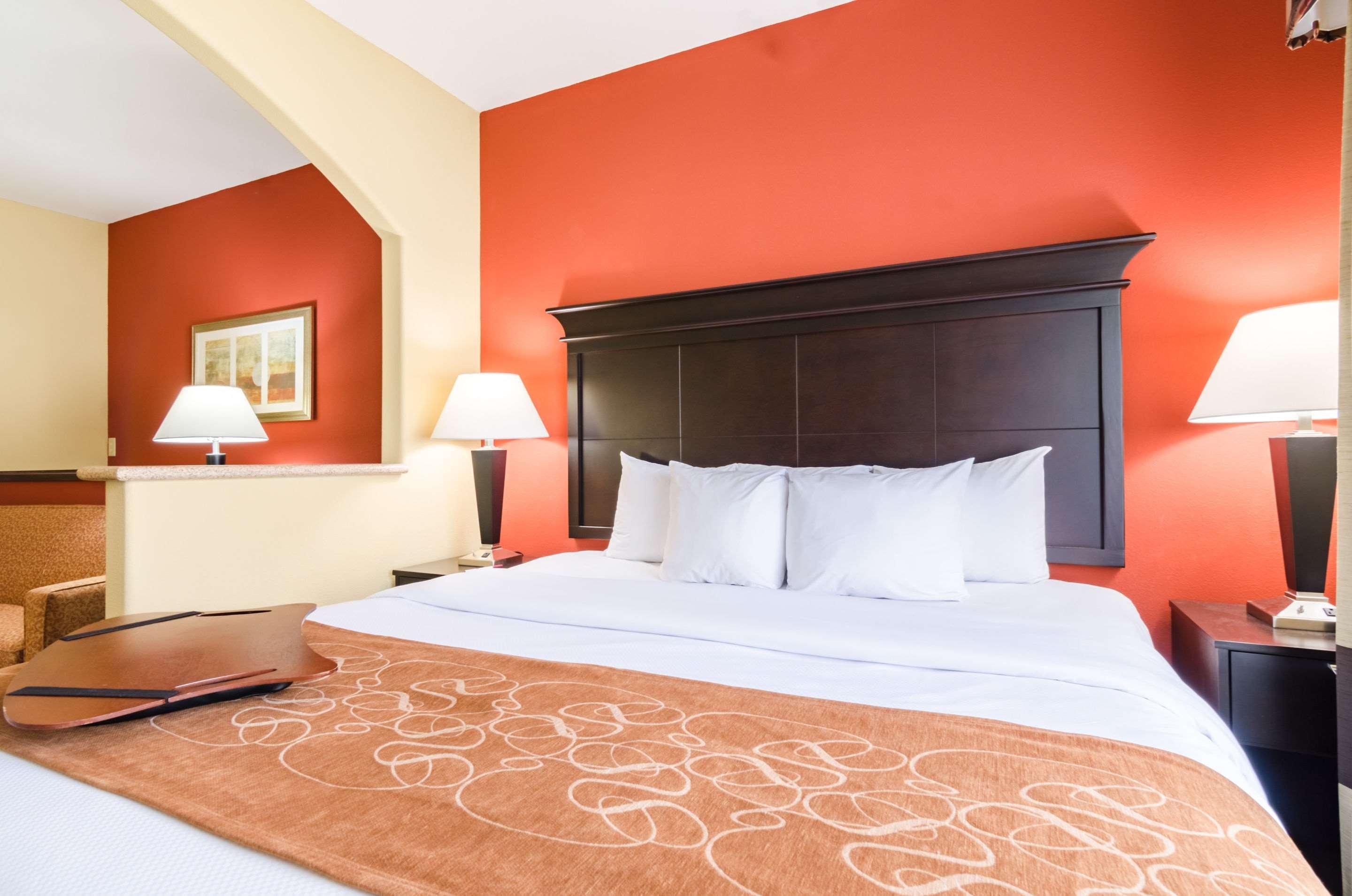 Comfort Suites Salina South Exteriér fotografie