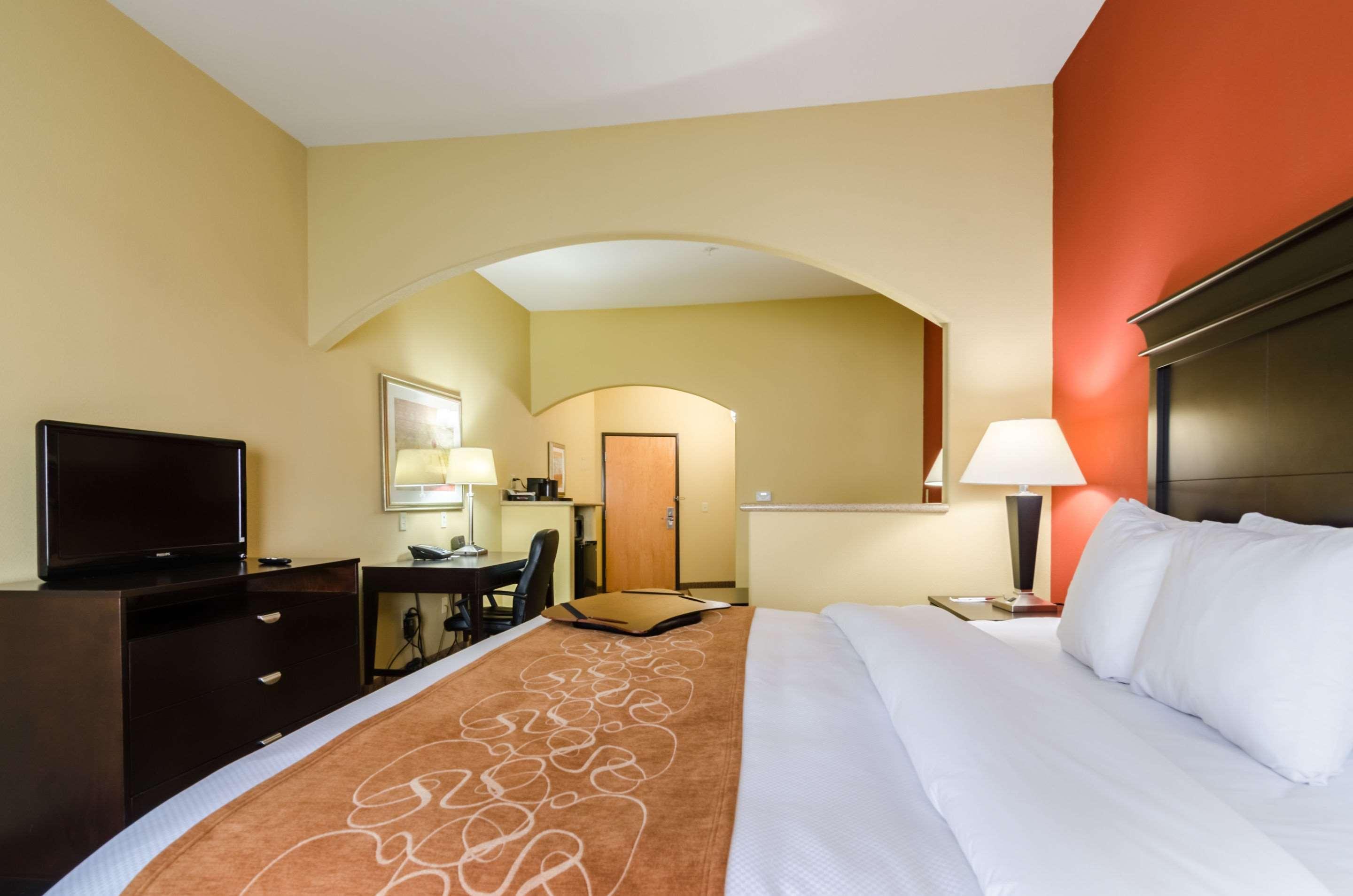 Comfort Suites Salina South Exteriér fotografie