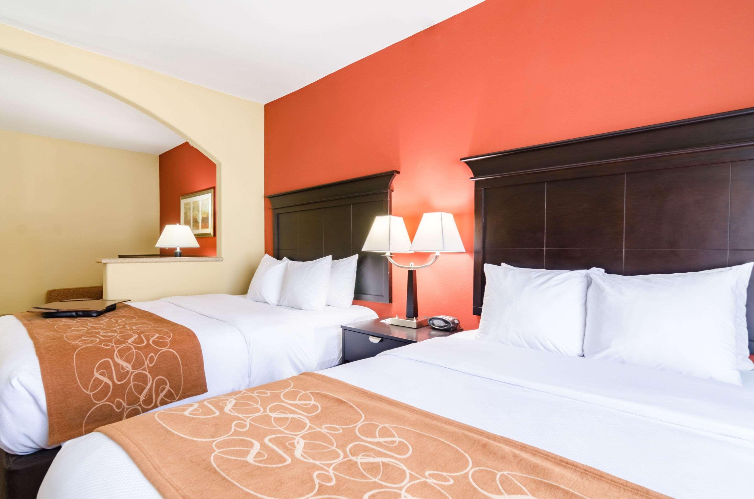 Comfort Suites Salina South Exteriér fotografie