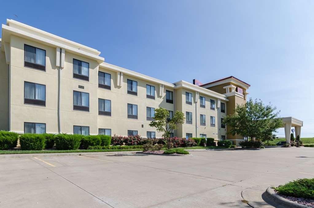 Comfort Suites Salina South Exteriér fotografie
